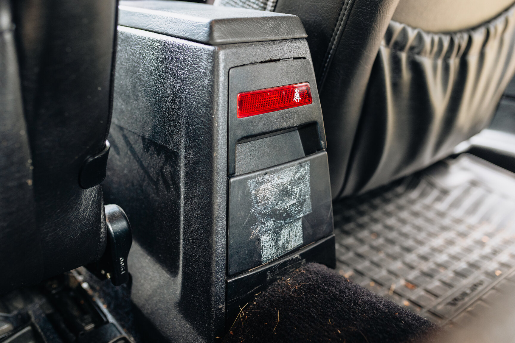 Interior image of 1990 Volvo 740 GL 2.3
