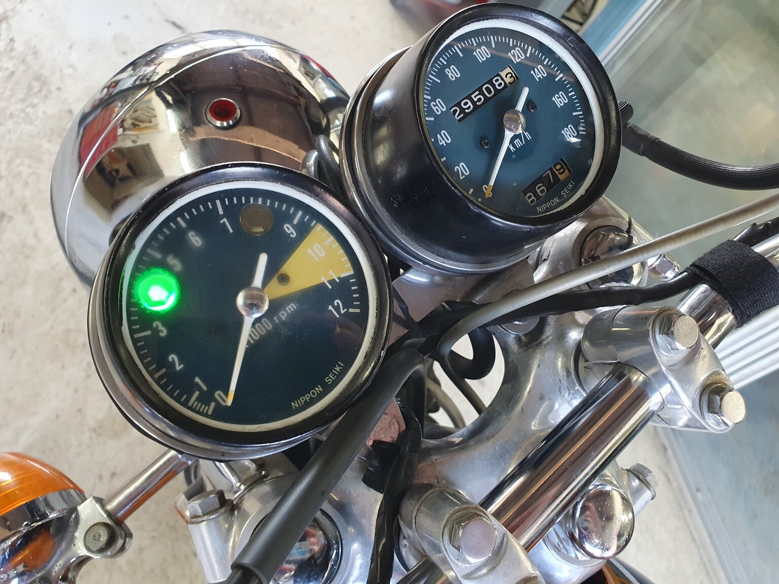 Exterior image of 1971 Honda CB 450 DOHC K3