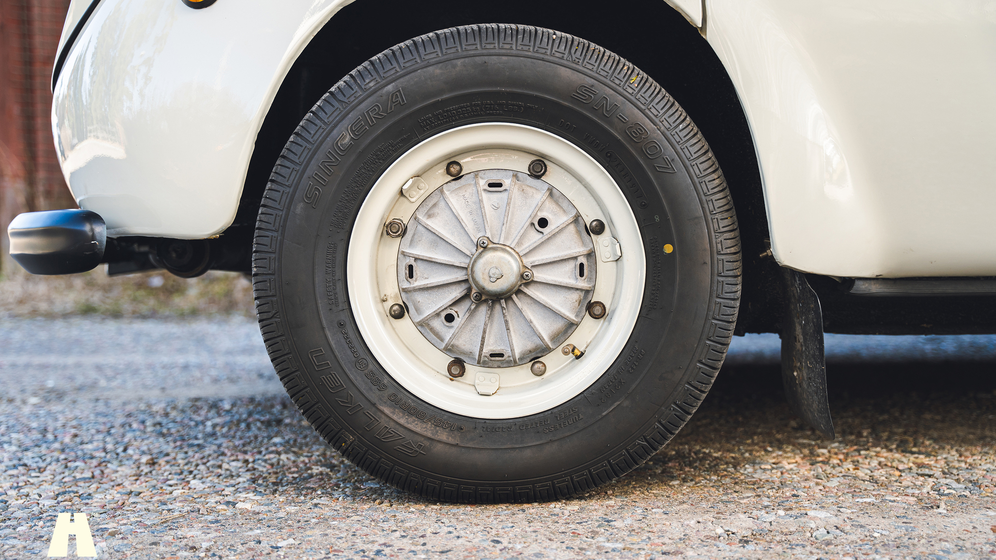 Exteriörbild på 1968 Subaru 360 Deluxe (32)