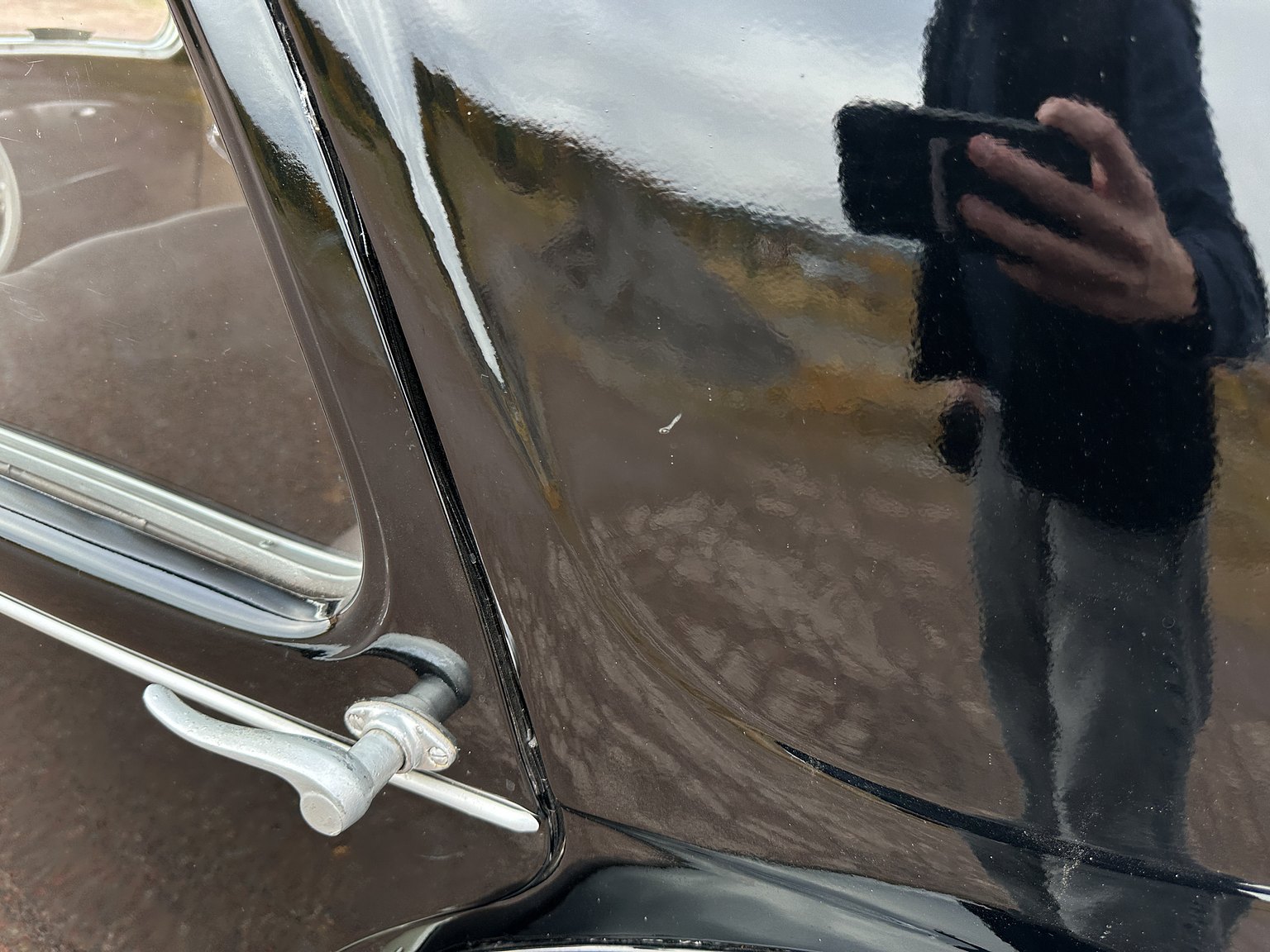 Exterior image of 1951 Citroën Berline 11 Sport