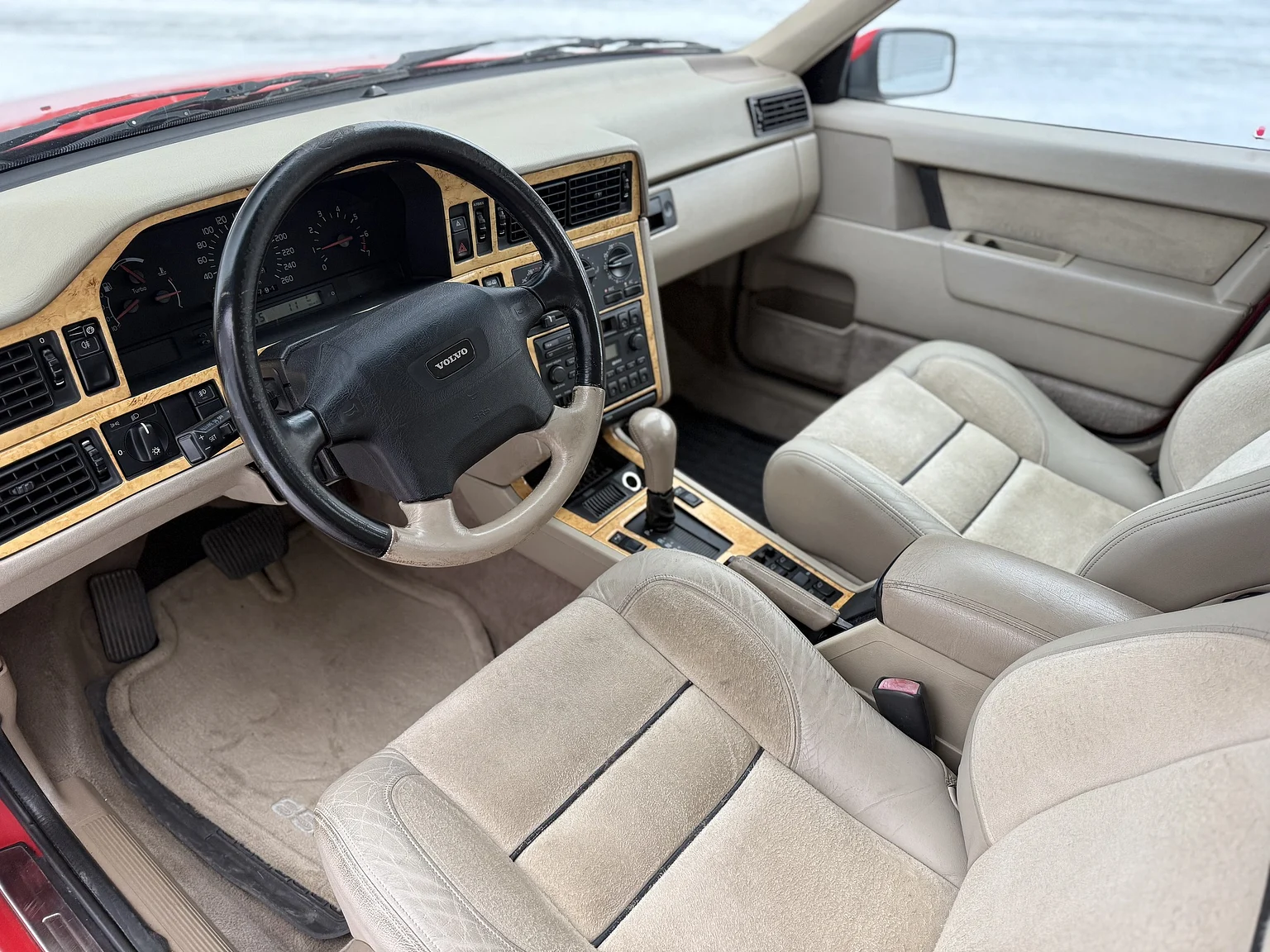 Innenraumfoto von 1996 Volvo 850R (1)