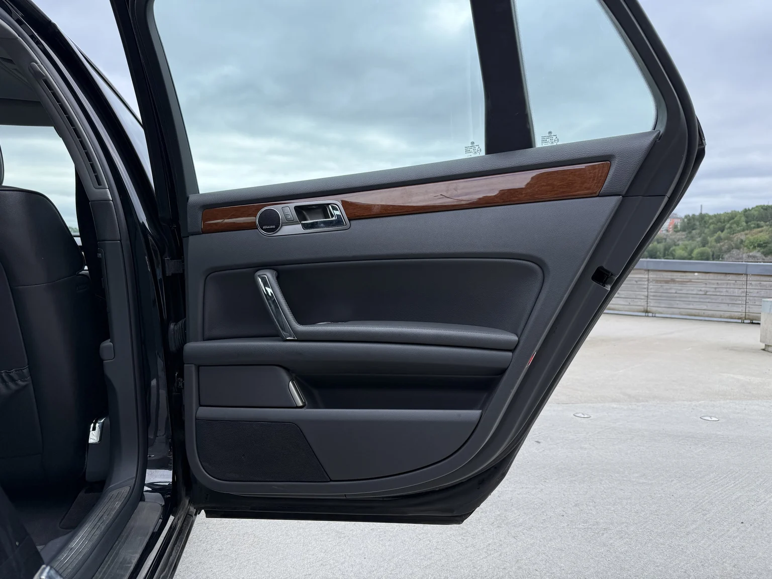 Interiörbild 2013 Volkswagen Phaeton 3.0 TDI (64)