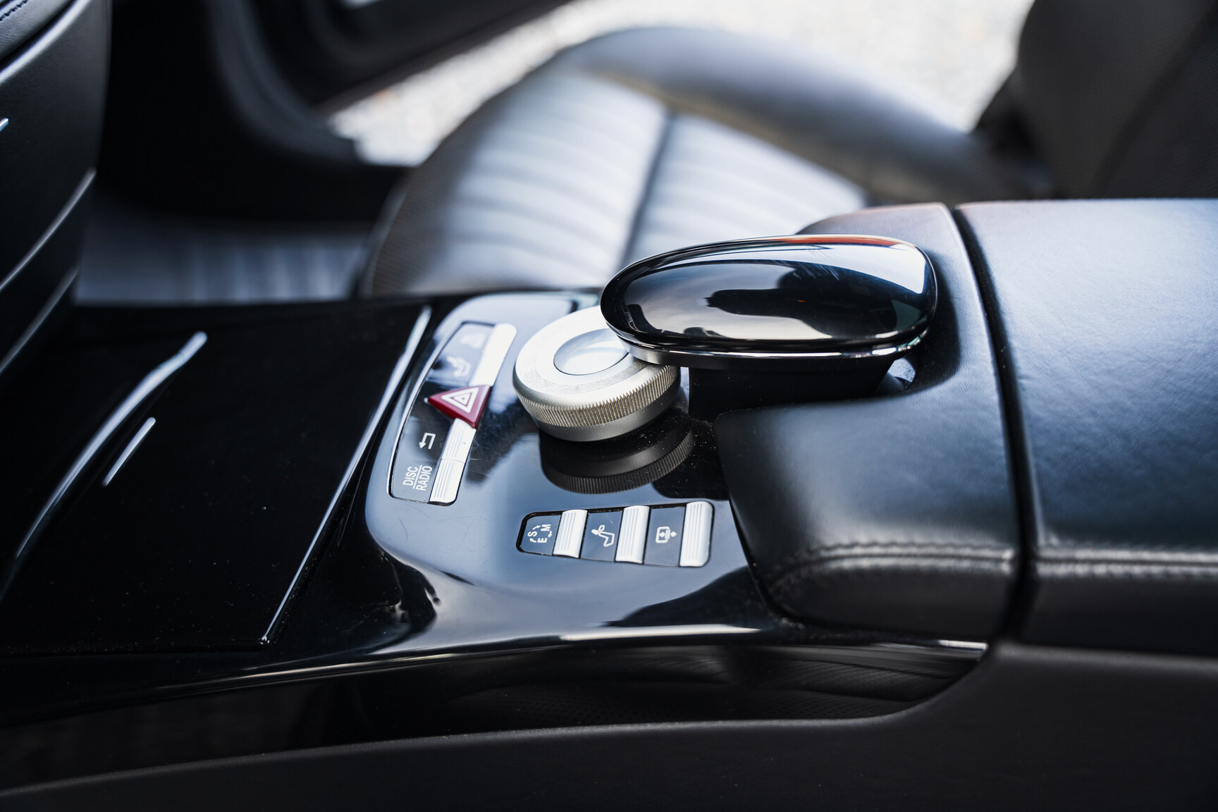 Interiörbild 2011 Mercedes-Benz S600 (40)