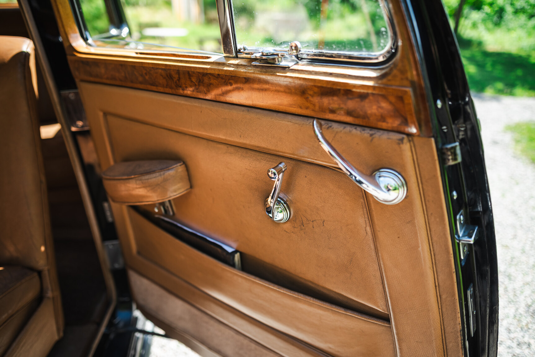 Interior image of 1950 Bentley 4 1/4 Litre
