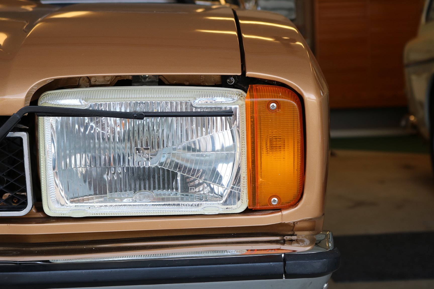 Exteriörbild på 1975 Ford Capri 1600