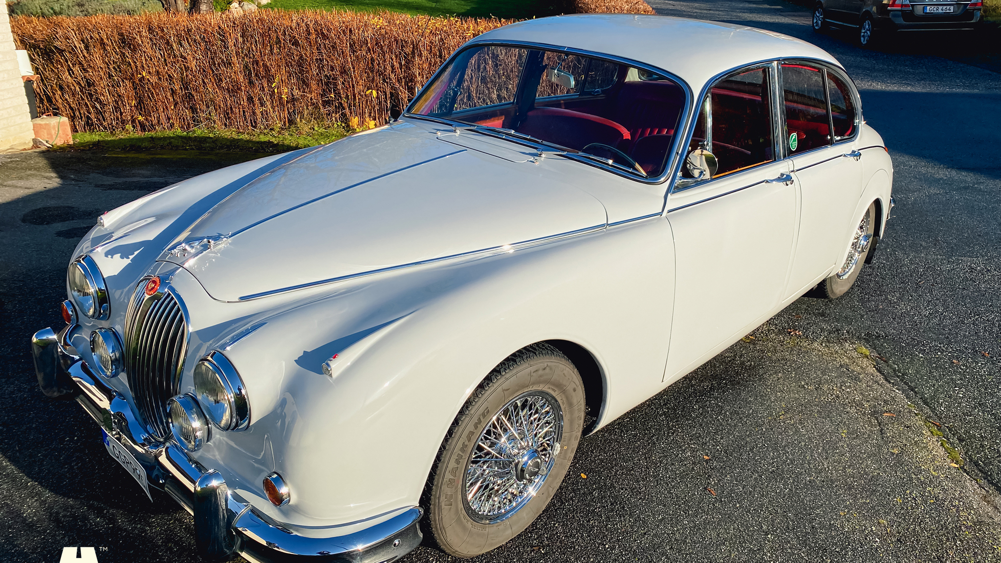 Exterior image of 1961 Jaguar Mark 2