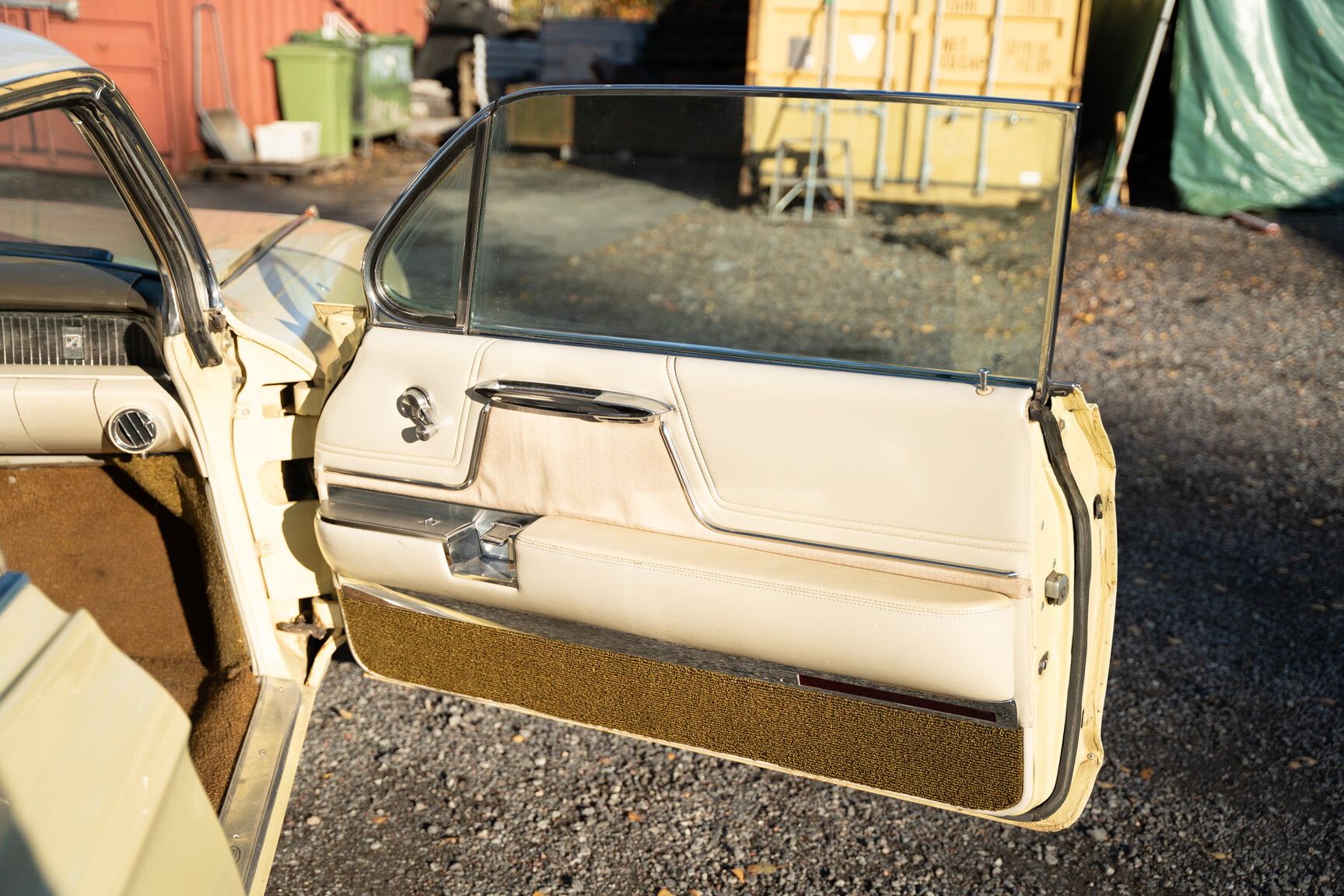 Interior image of 1962 Cadillac Coupé De Ville