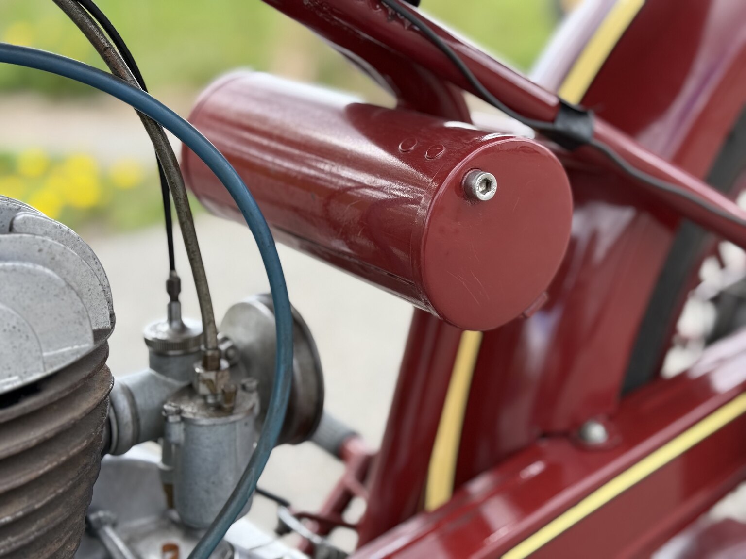 Exterior image of 1953 Huskvarna Modell 30