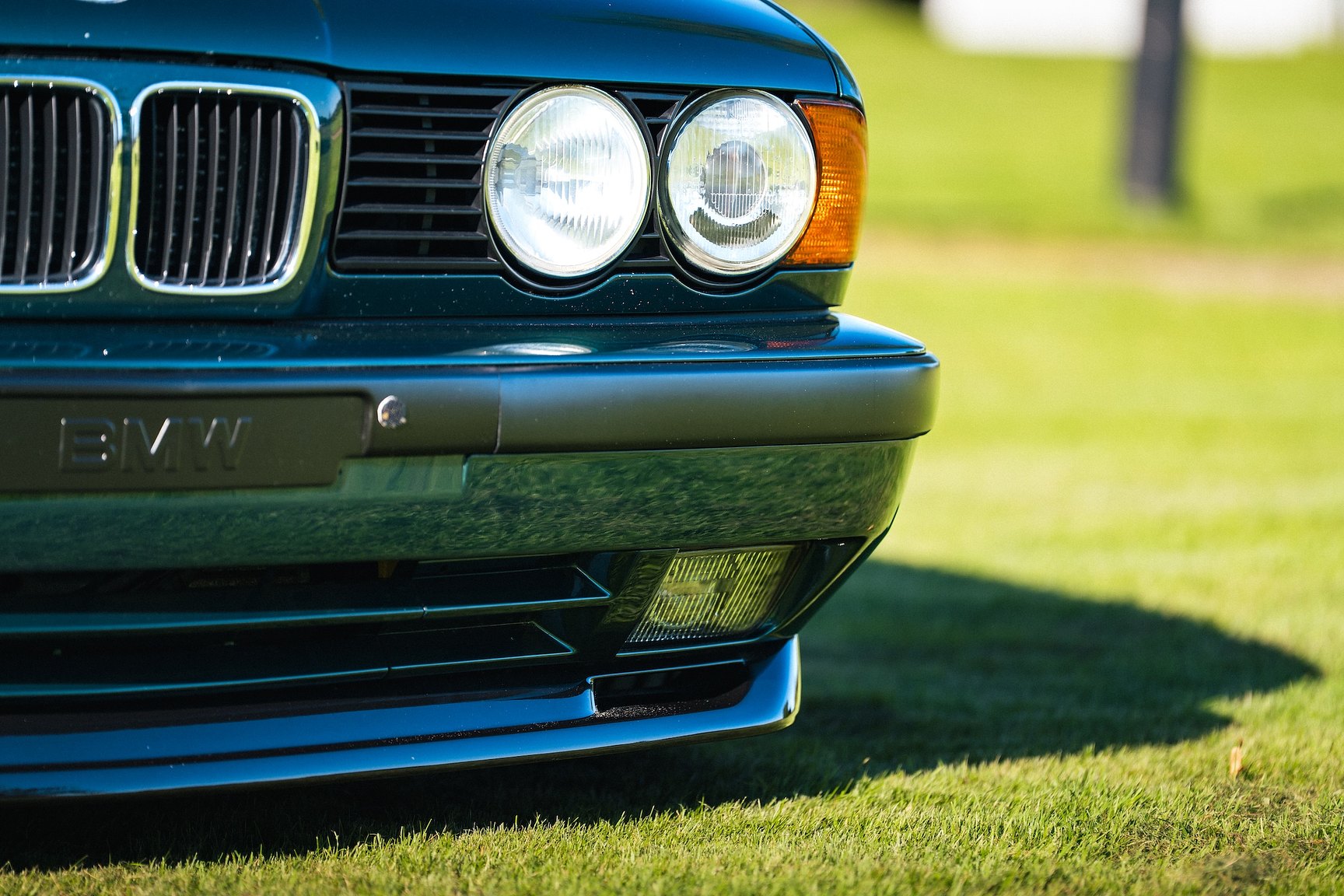 Exterior image of 1993 BMW 525 tds "No Reserve Auction"