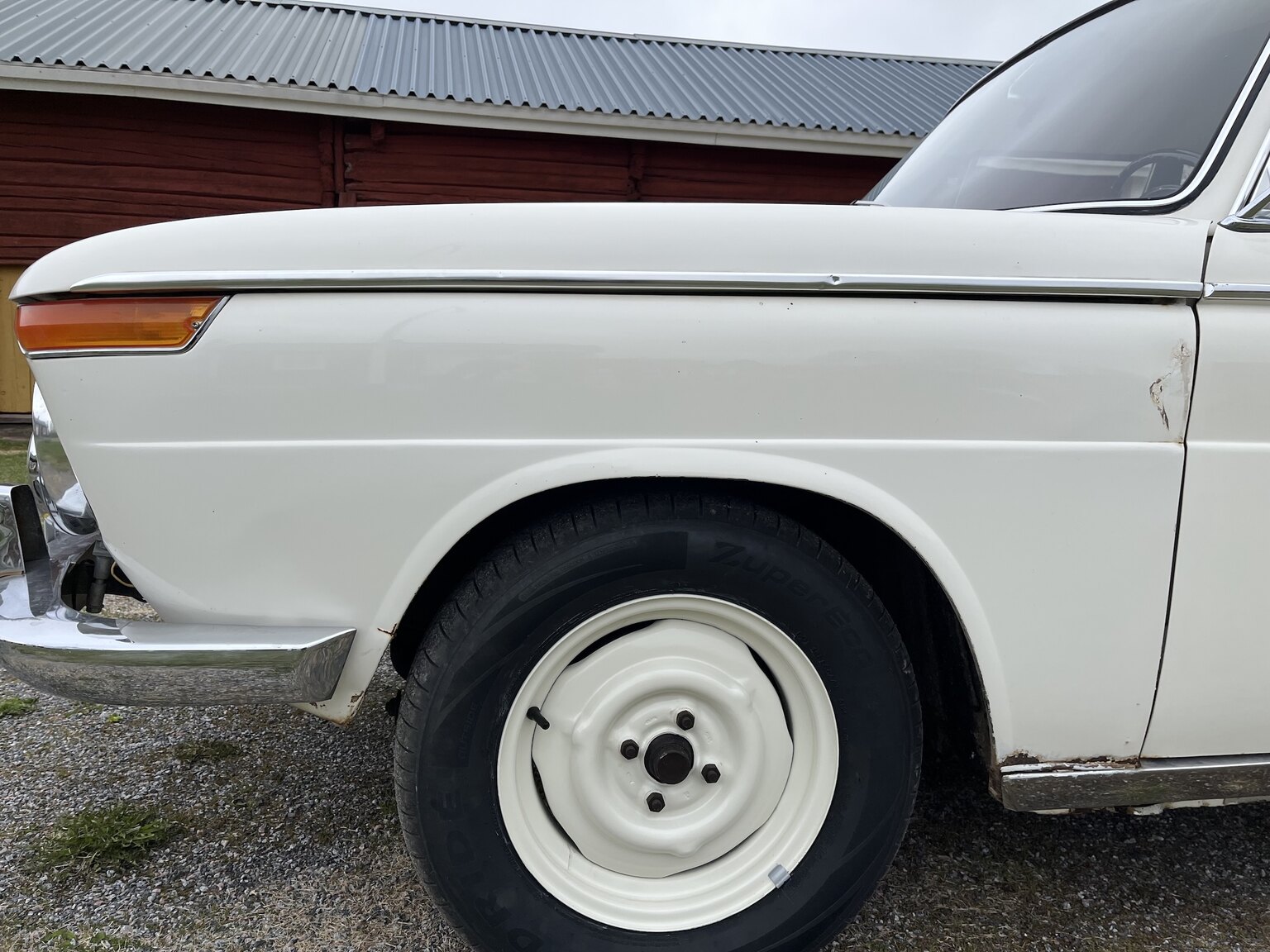 Exterior image of 1965 BMW 1800