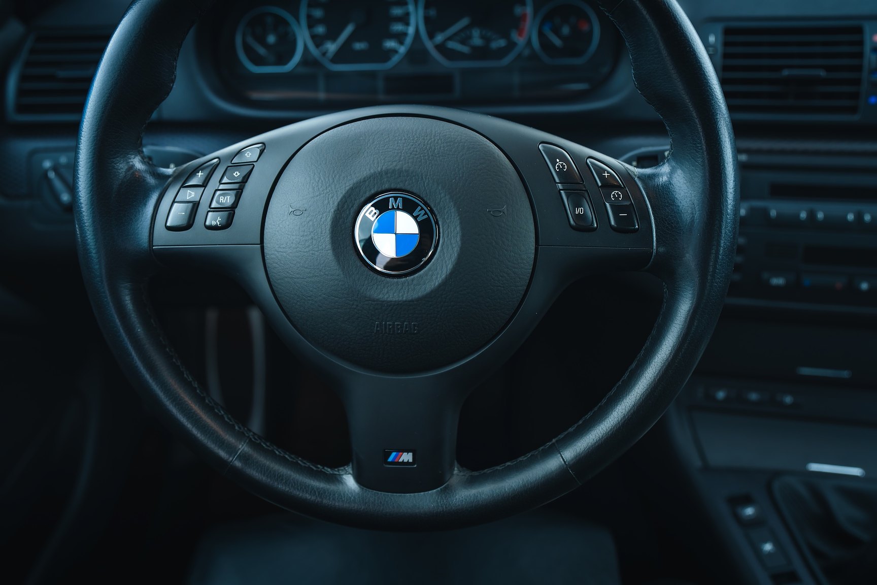 Interior image of 2003 BMW 330i