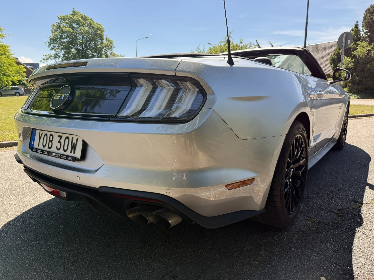 Exterior image of 2021 Ford Mustang GT Cabriolet (15)