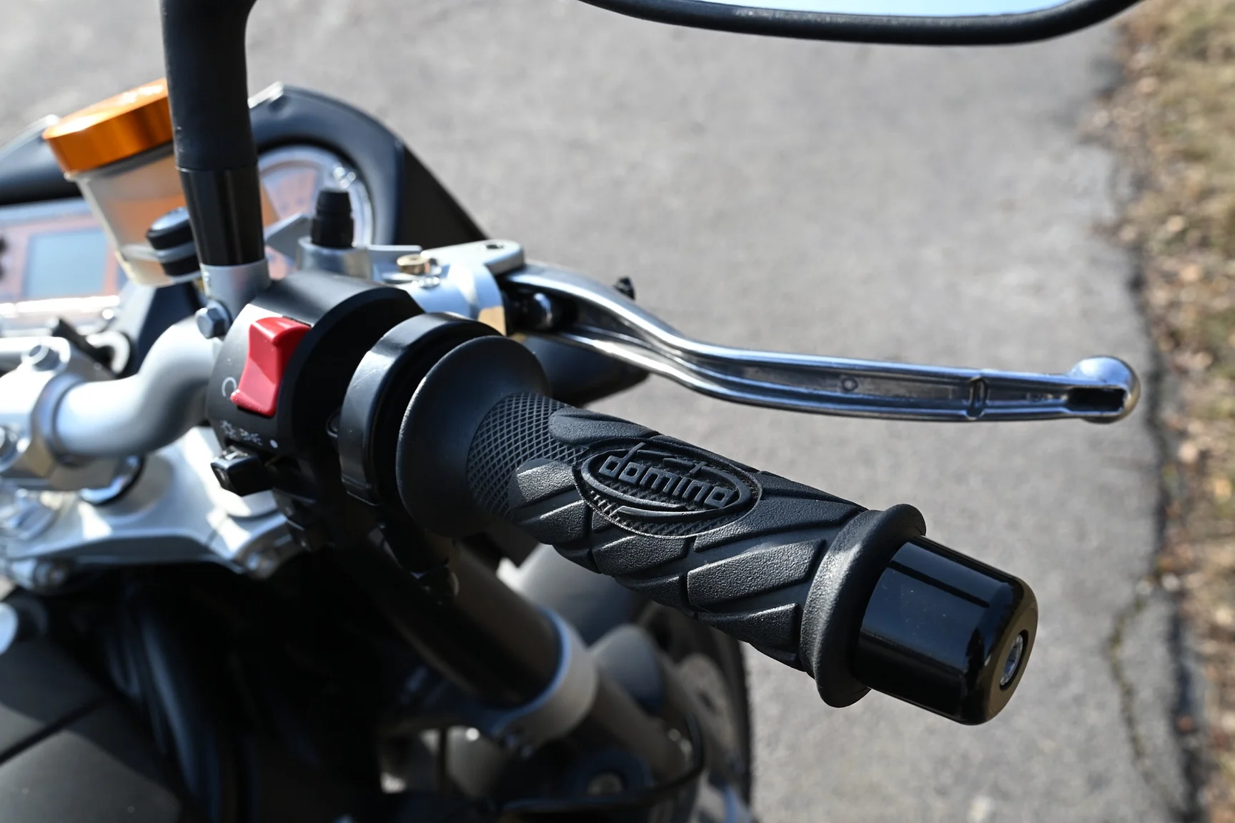 Exteriörbild på 2005 KTM 990 Super Duke (31)