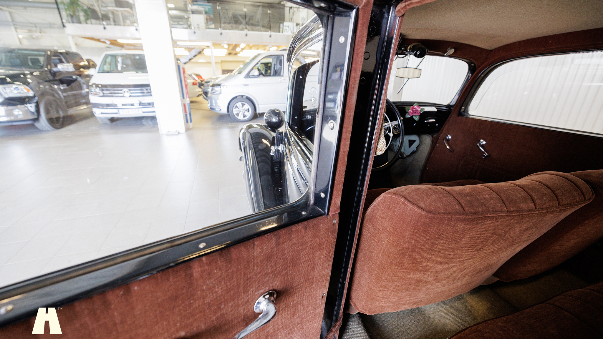Interior image of 1950 Mercedes Benz 170 va (41)
