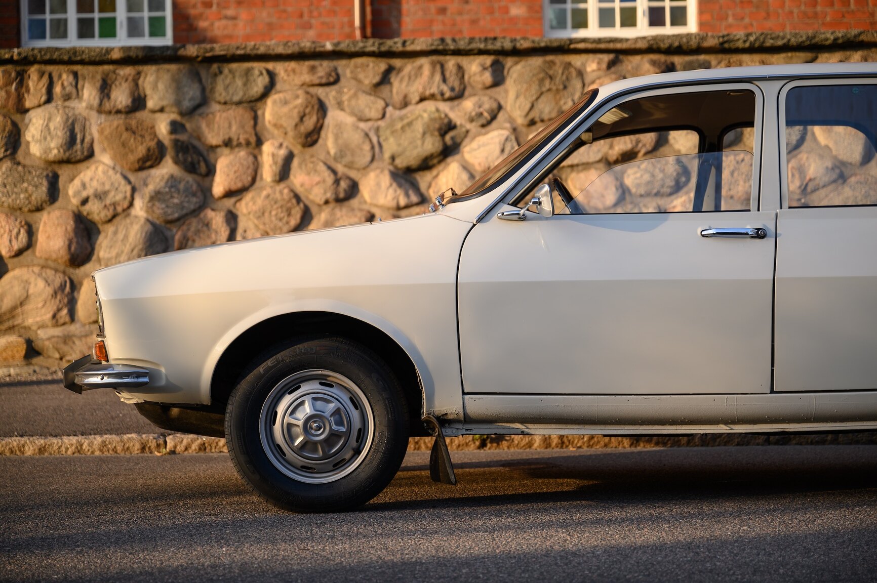 Aussenfoto 1978 DACIA 1300