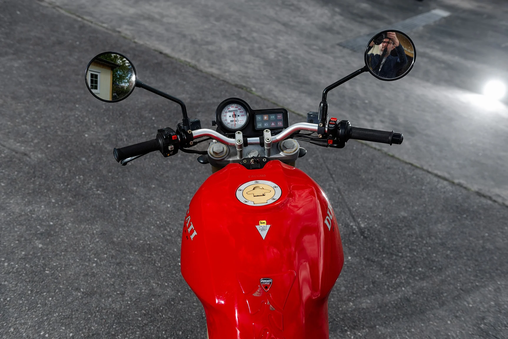 Exteriörbild på 1996 Ducati 600 Monster (45)