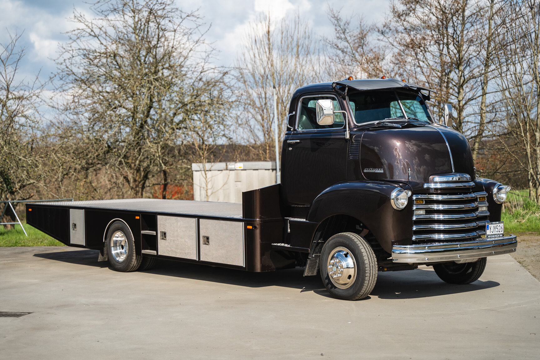 Exterior image of 1948 Chevrolet COE Loadmaster