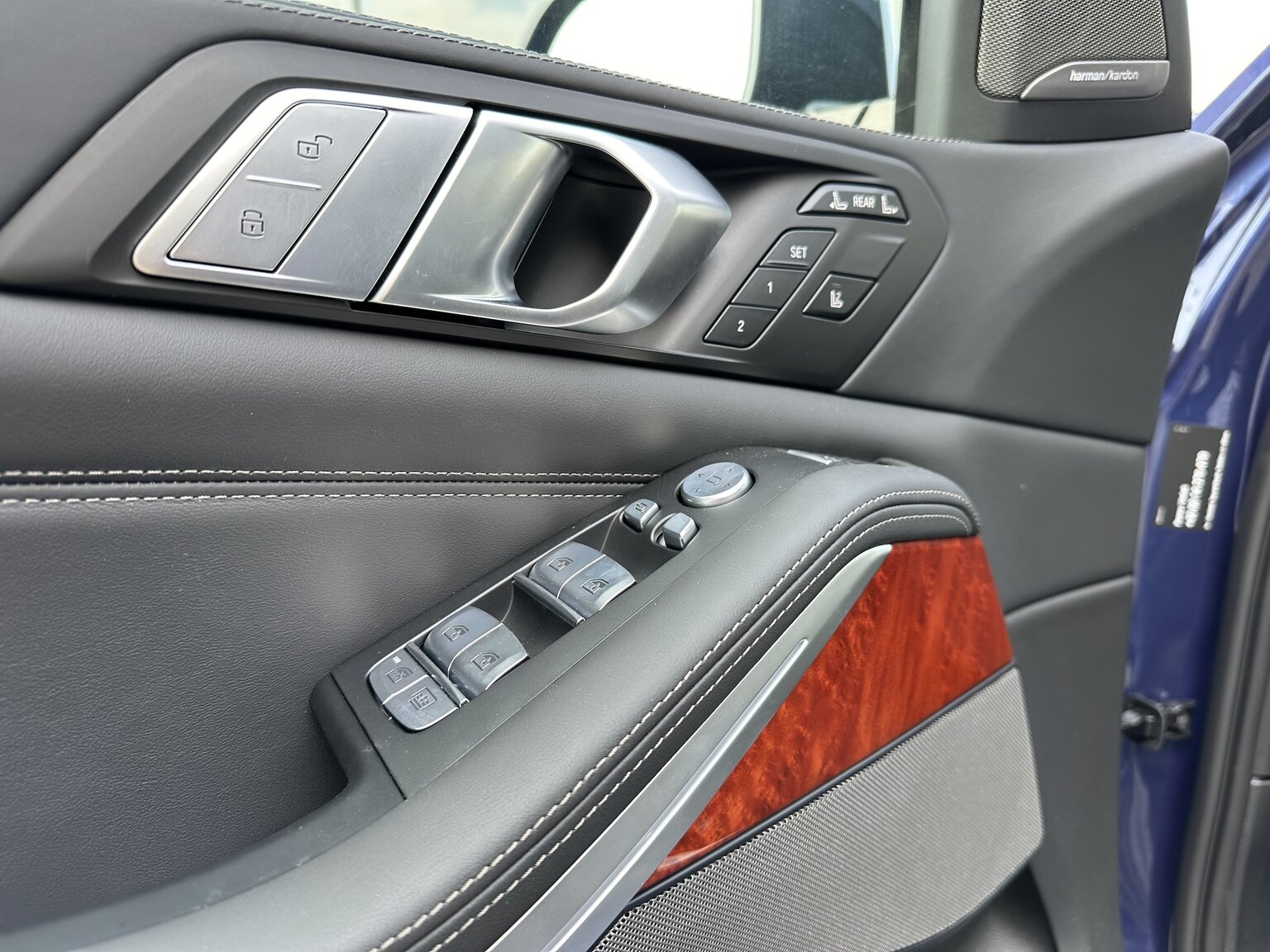 Interior image of 2022 ALPINA XB7