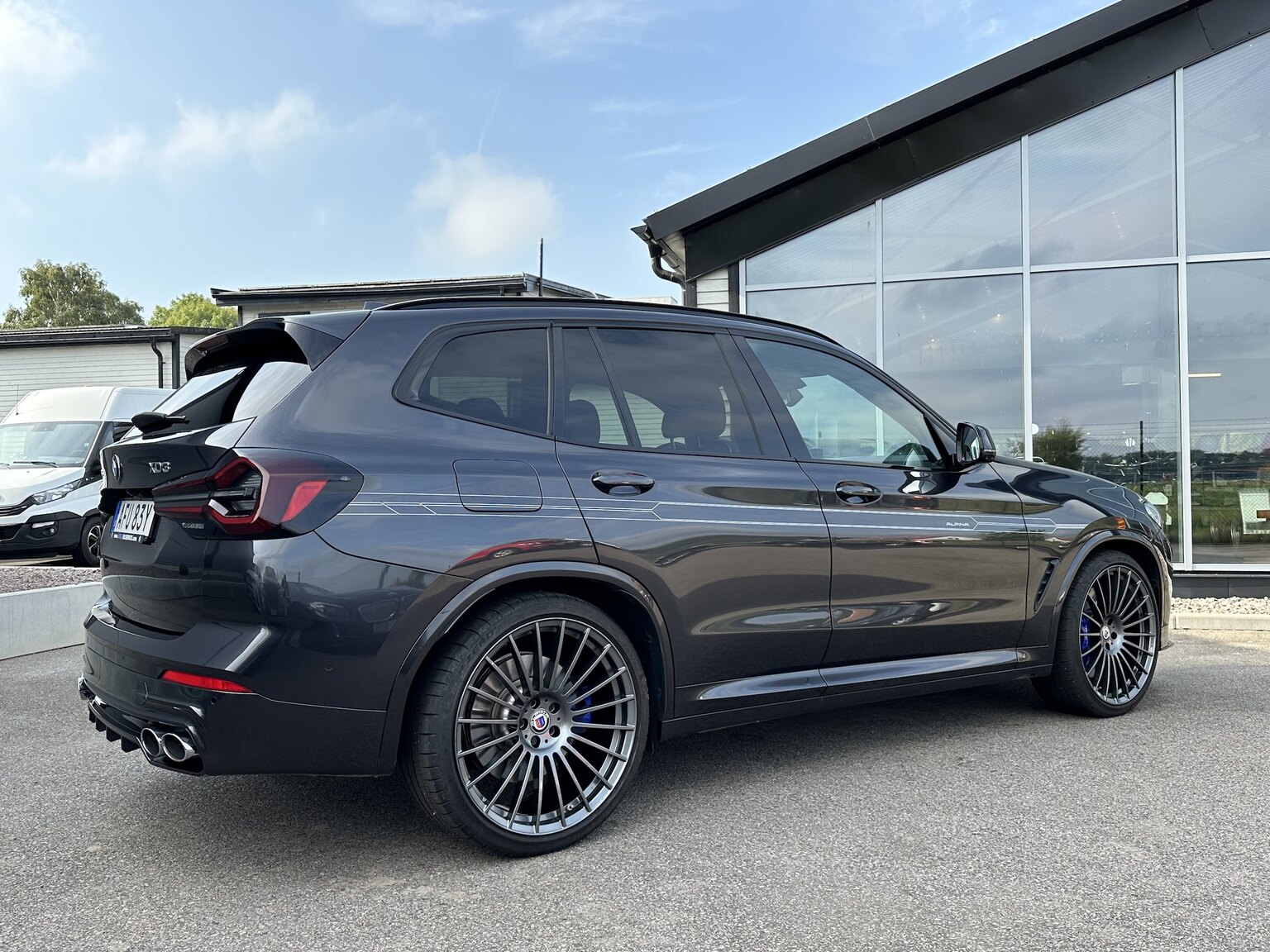 Exterior image of 2022 ALPINA XD3