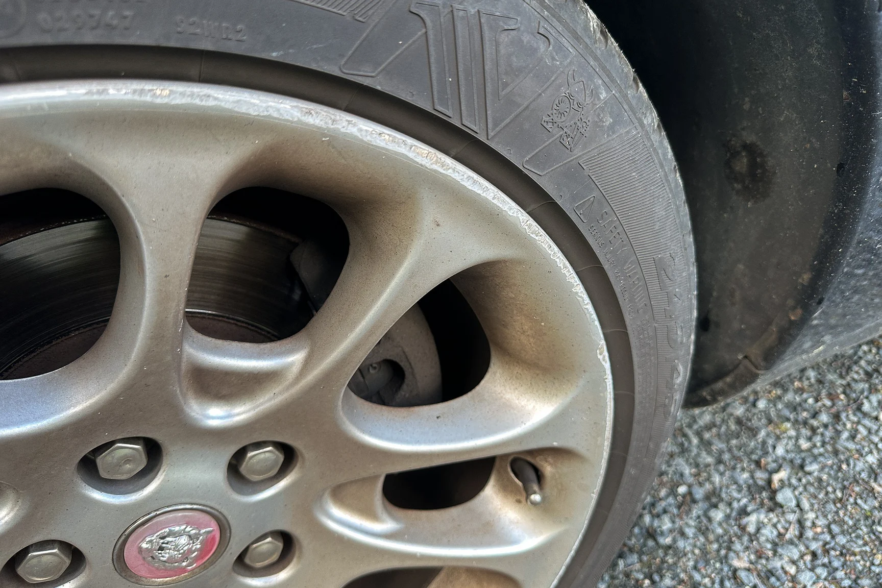 Exteriörbild på 1999 Jaguar XKR - NO RESERVE (49)
