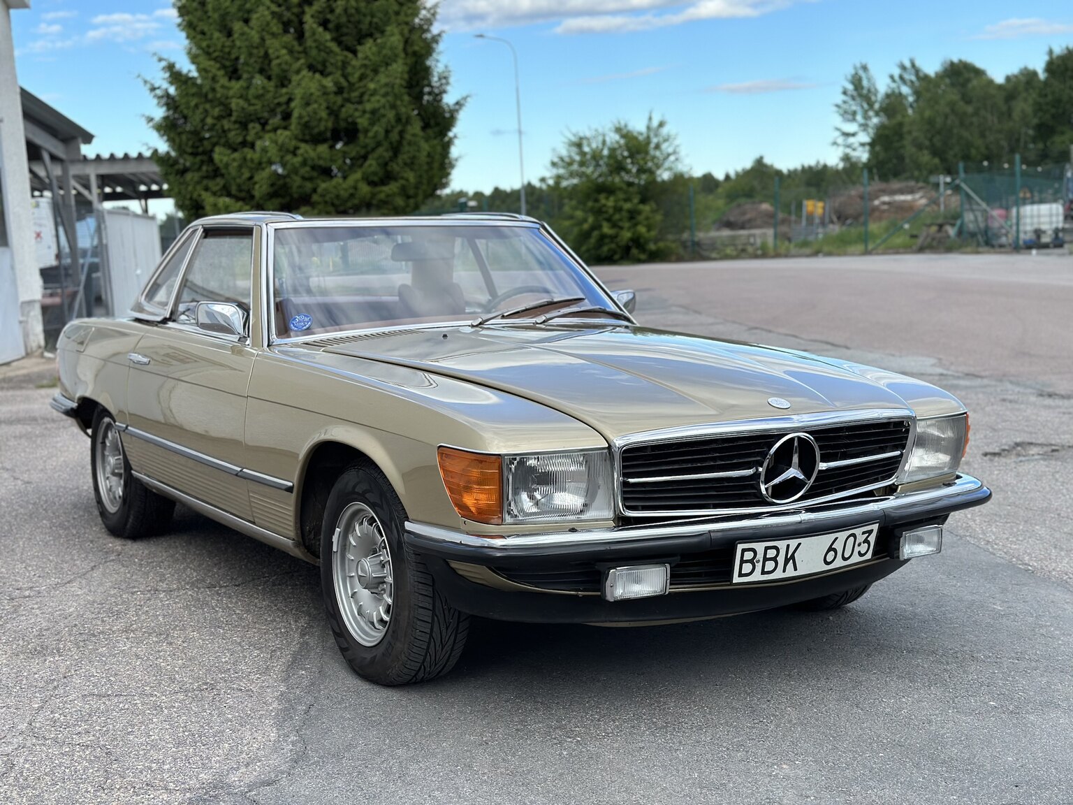 Aussenfoto 1974 Mercedes benz 450 SL (10)