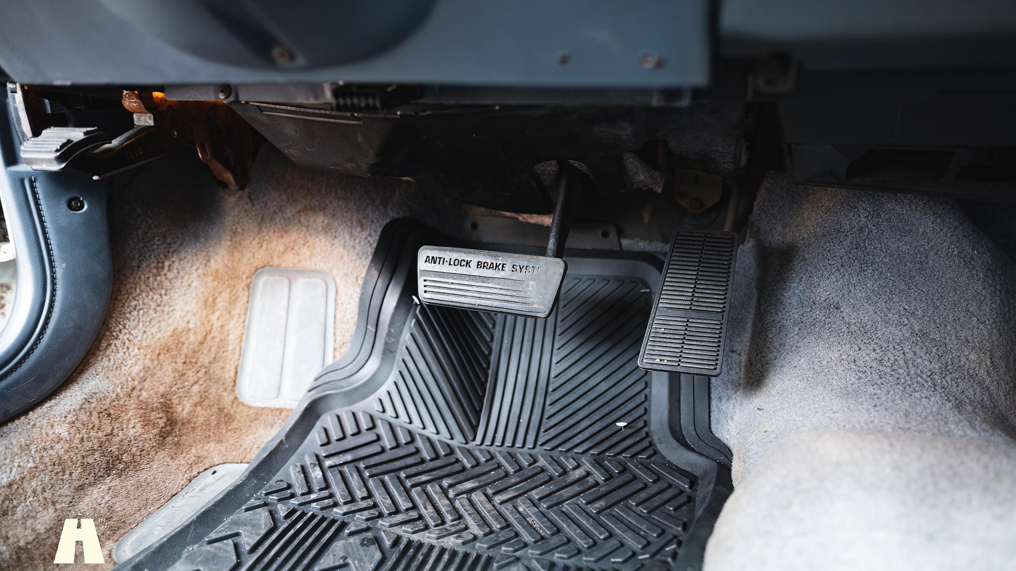 Innenraumfoto von 1994 Oldsmobile Cutlass Ciera Sedan 3.1 (76)