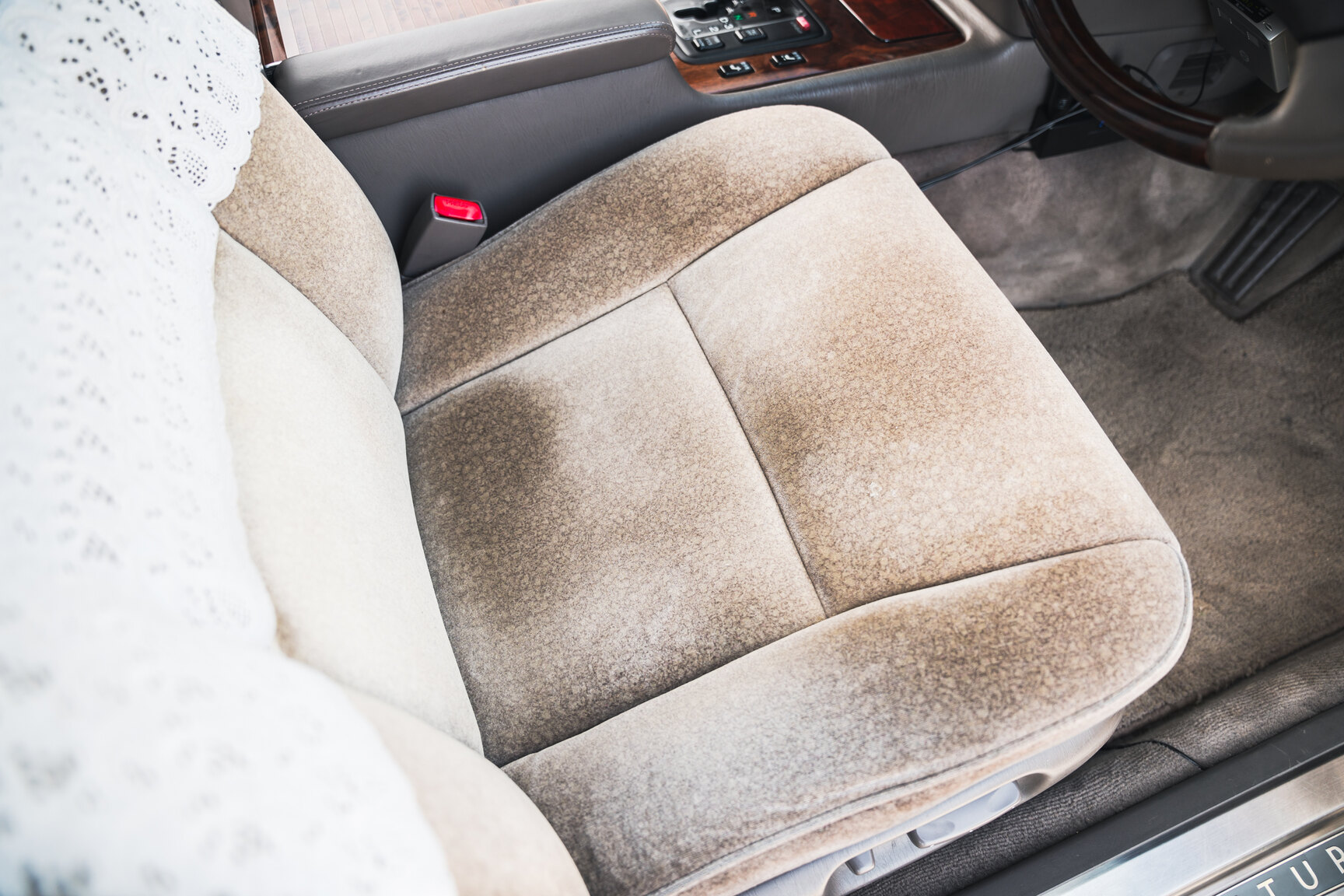 Interior image of 2000 Toyota Century