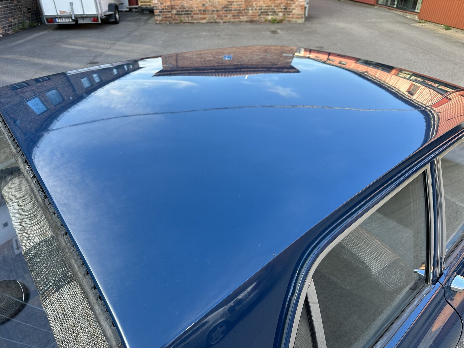 Exterior image of 1964 Ford Zephyr