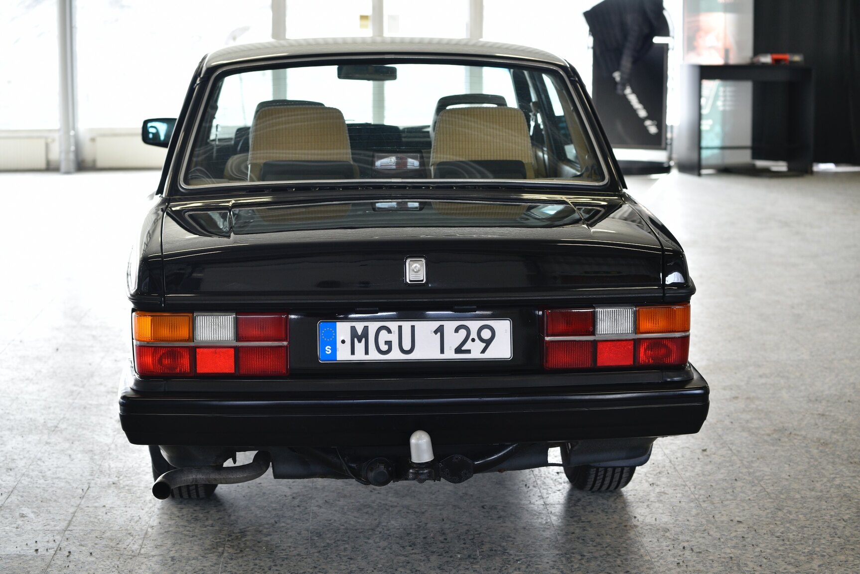 Exteriörbild på 1986 Volvo 240 DL