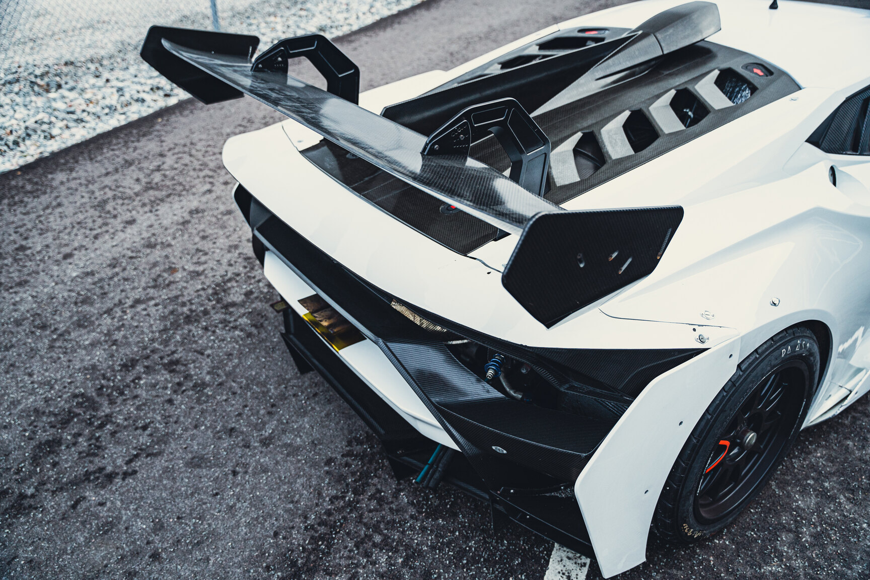 Exteriörbild på 2017 Lamborghini Huracan Supertrofeo LP620-2