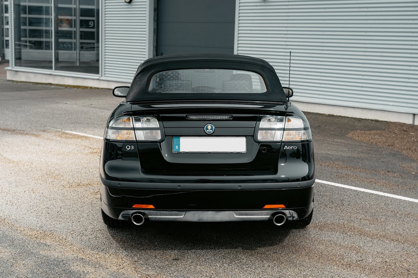 Exterior image of 2004 SAAB 9-3 Aero 2.0T Cabriolet (75)