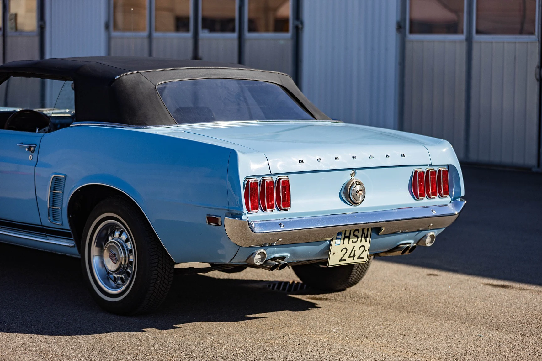 Exterior image of 1969 Ford Mustang GT Cabriolet "M-code" (12)