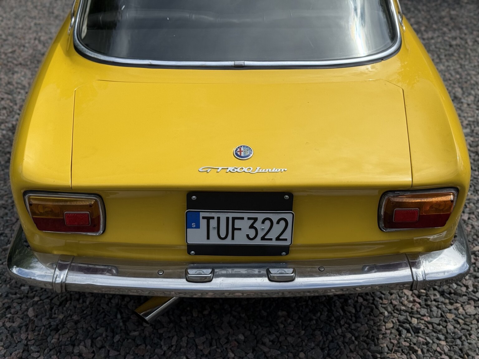 Exterior image of 1974 Alfa Romeo GT 1600 Junior