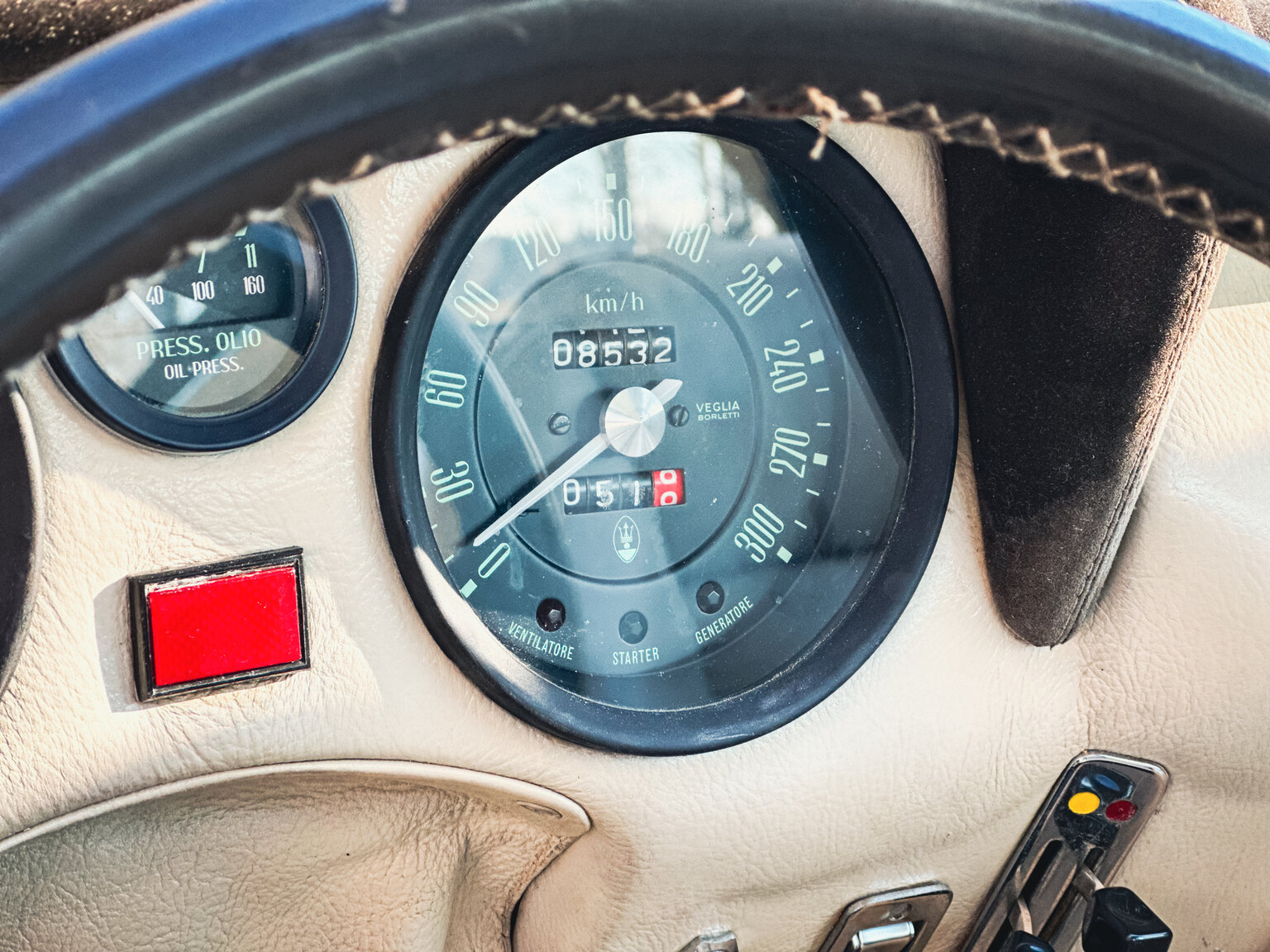 Interiörbild 1973 Maserati Indy