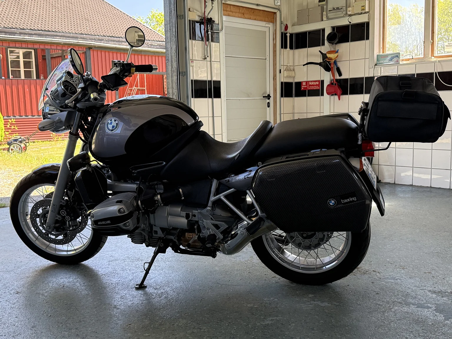 Exteriörbild på 1999 BMW Motorrad R 1100 R (63)