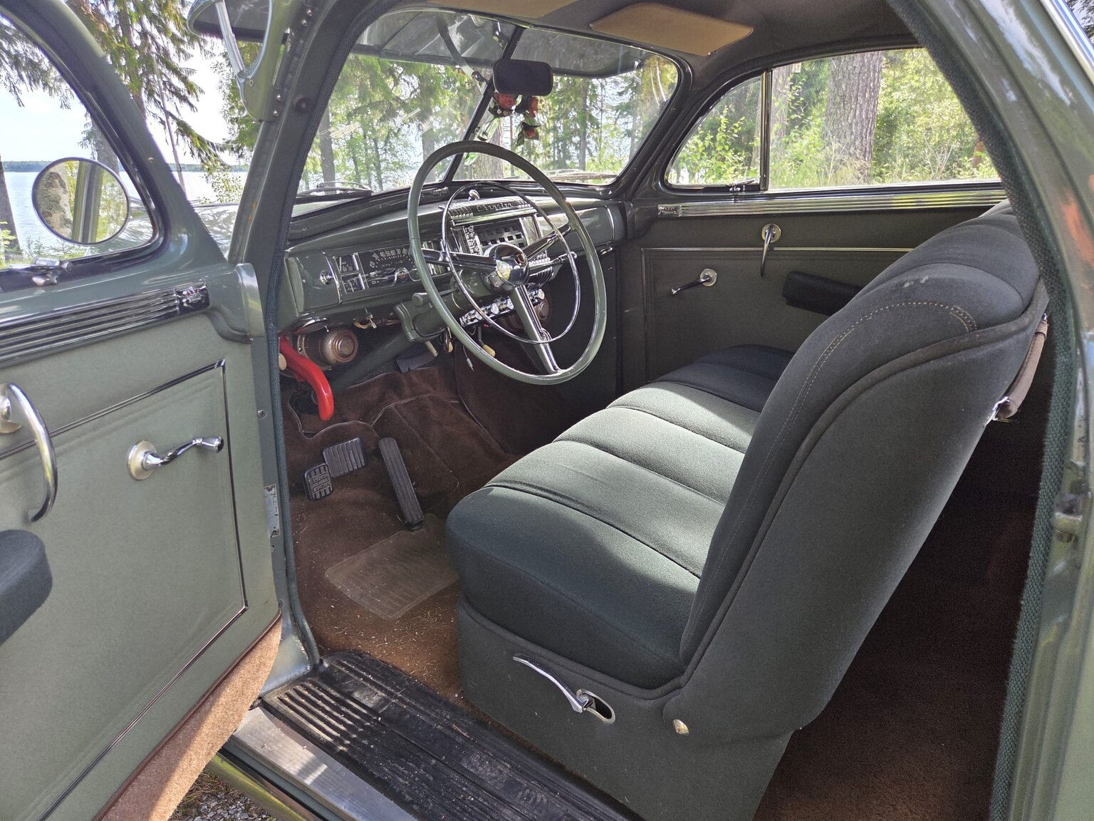 Interior image of 1948 Chrysler Windsor Club Coupé