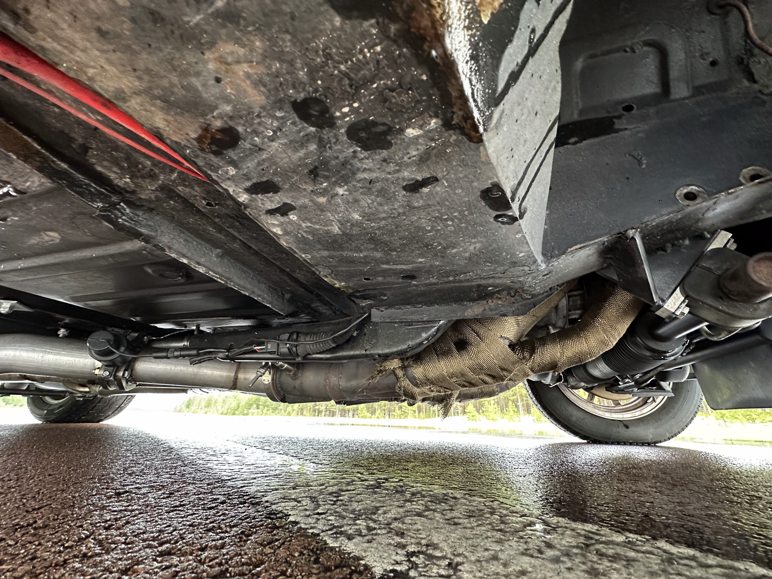 Image of 1964 Ford Fairlane 500 Sport Coupé mechanics (64)