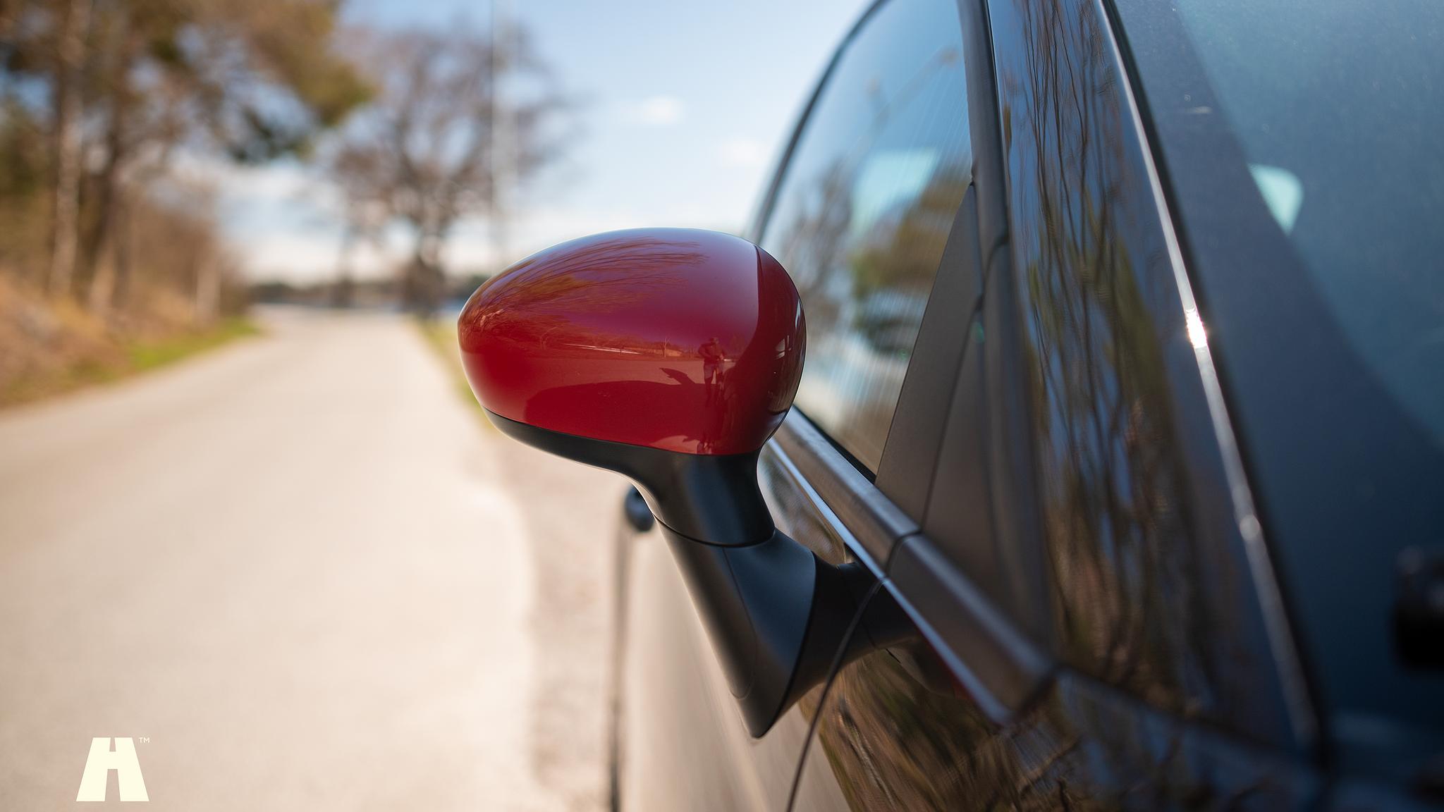 Exterior image of 2016 Abarth 595 Competizione (48)
