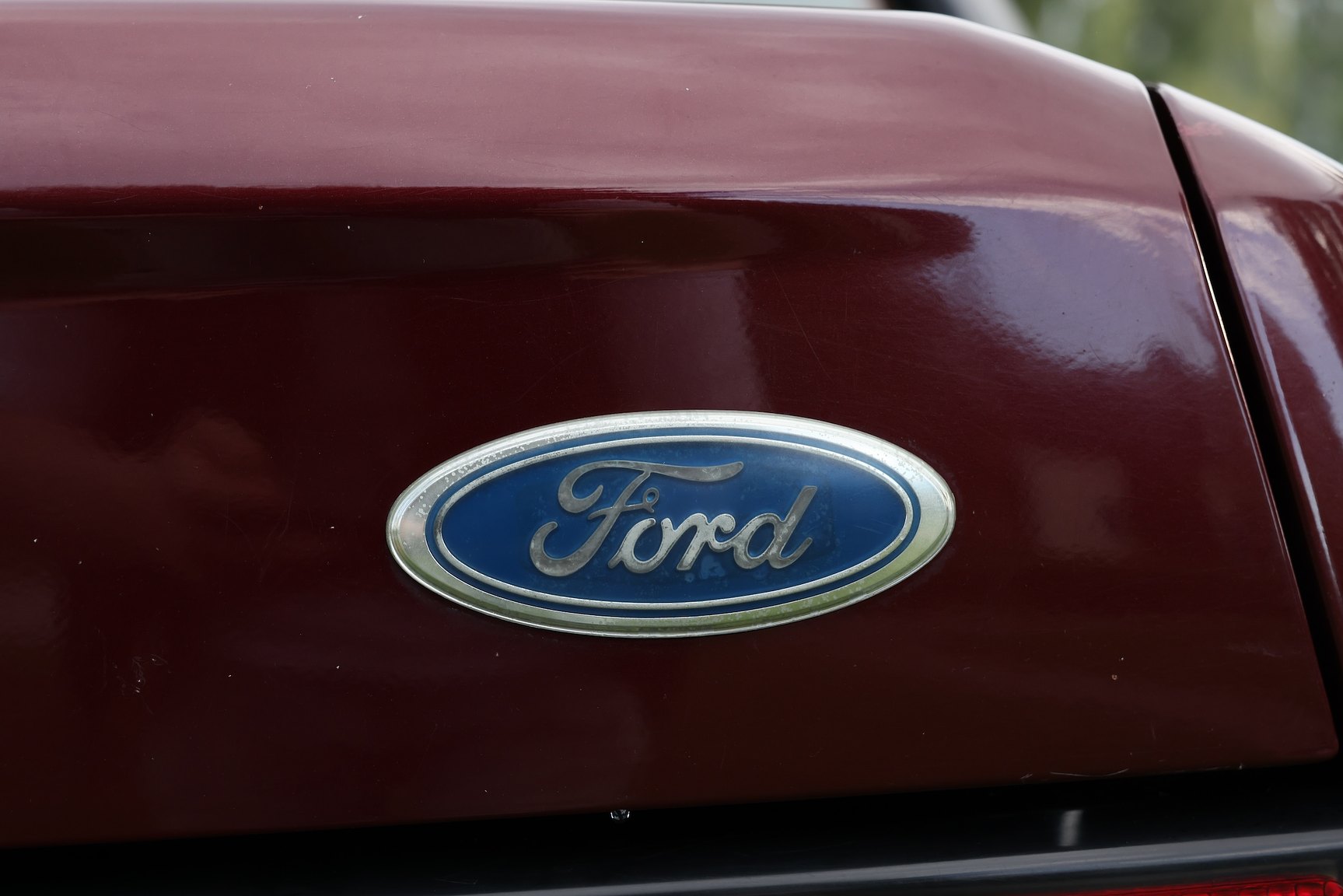 Exterior image of 1991 Ford Sierra Sedan 2.0 i 4x4 