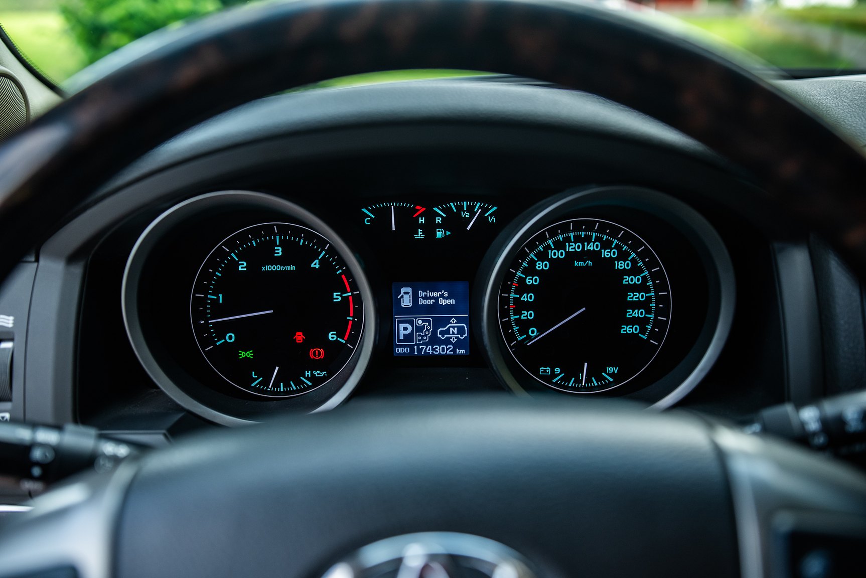 Interior image of 2008 Toyota Land Cruiser 4.5 4WD V8