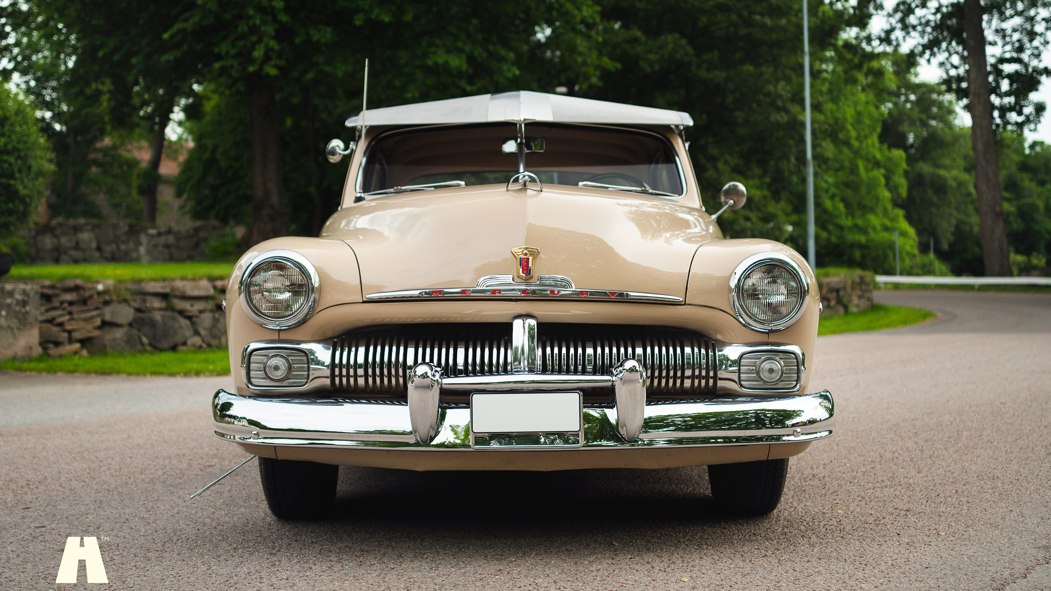 Exterior image of 1950 Mercury Eight Sport Sedan