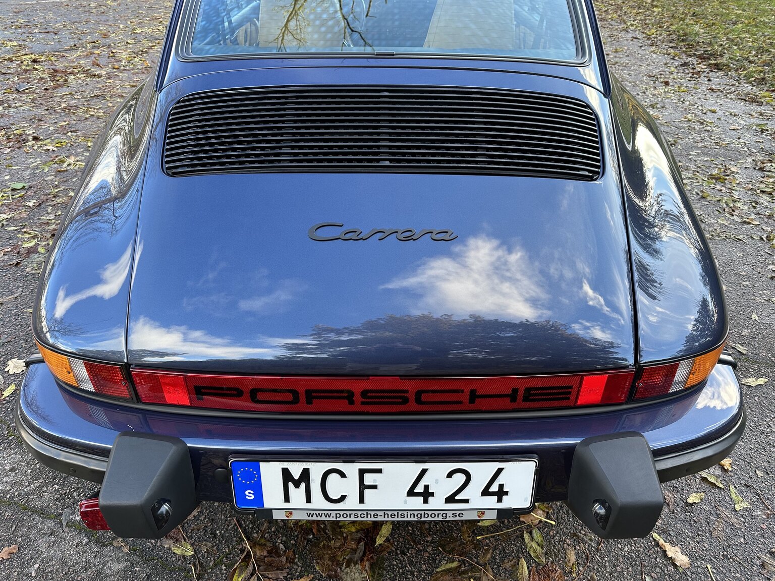 Exterior image of 1986 Porsche 911 Carrera 3.2