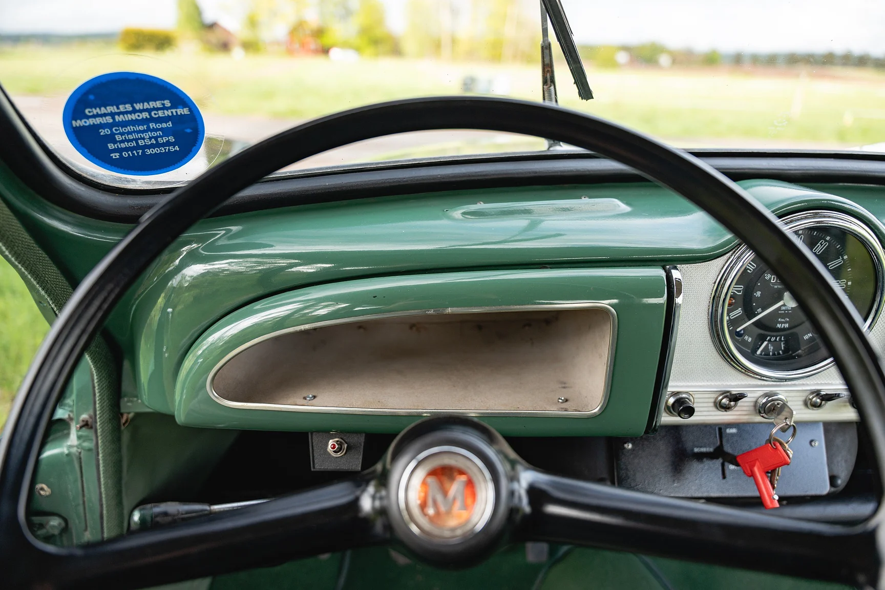 Interior image of 1968 Morris Minor Traveller (31)
