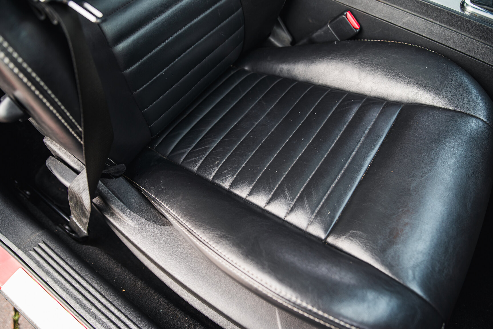 Interior image of 2010 Dodge Challenger 5.7 V8 HEMI Manuell