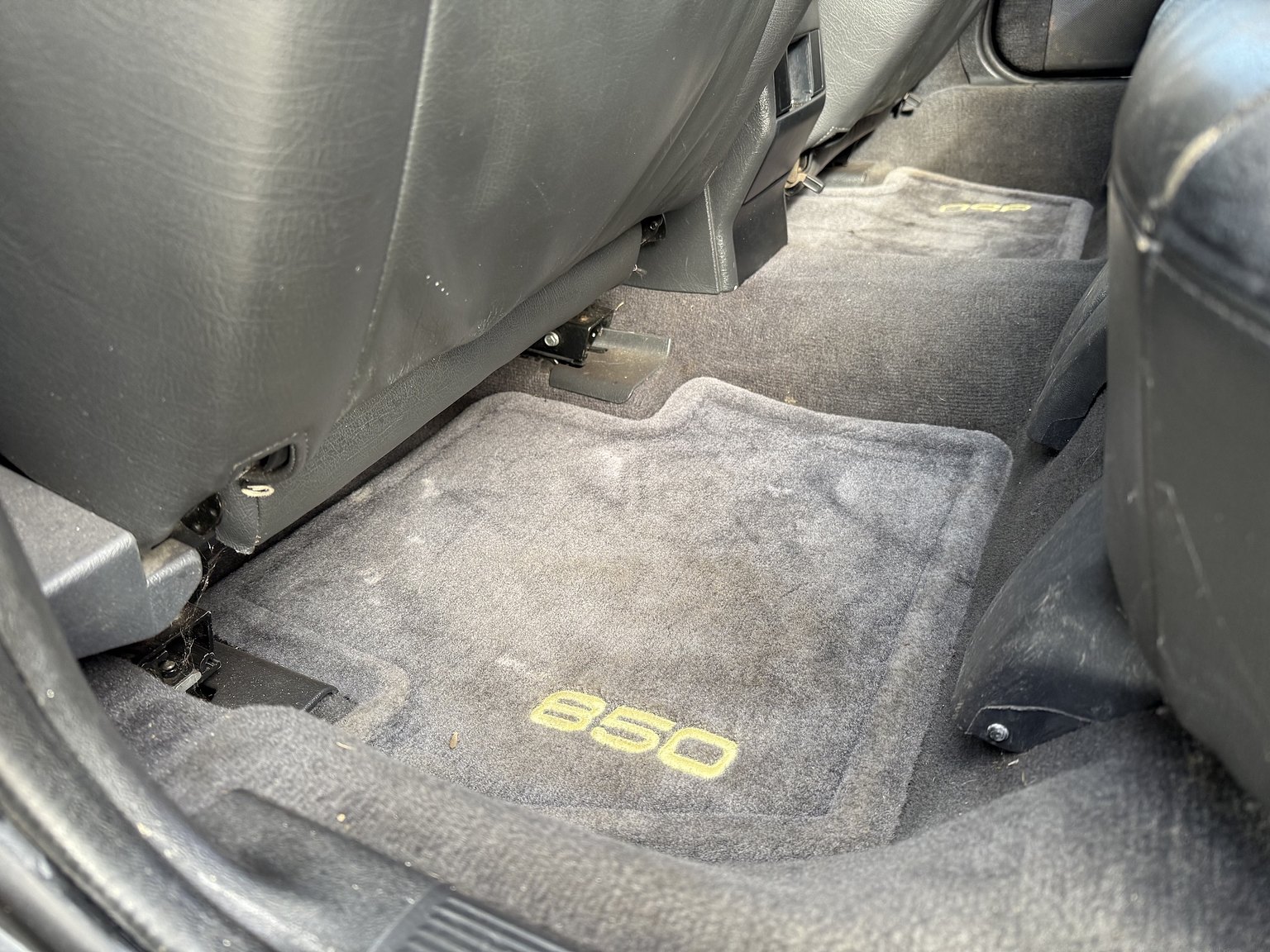 Interior image of 1995 VOLVO 855 T5R T-5R