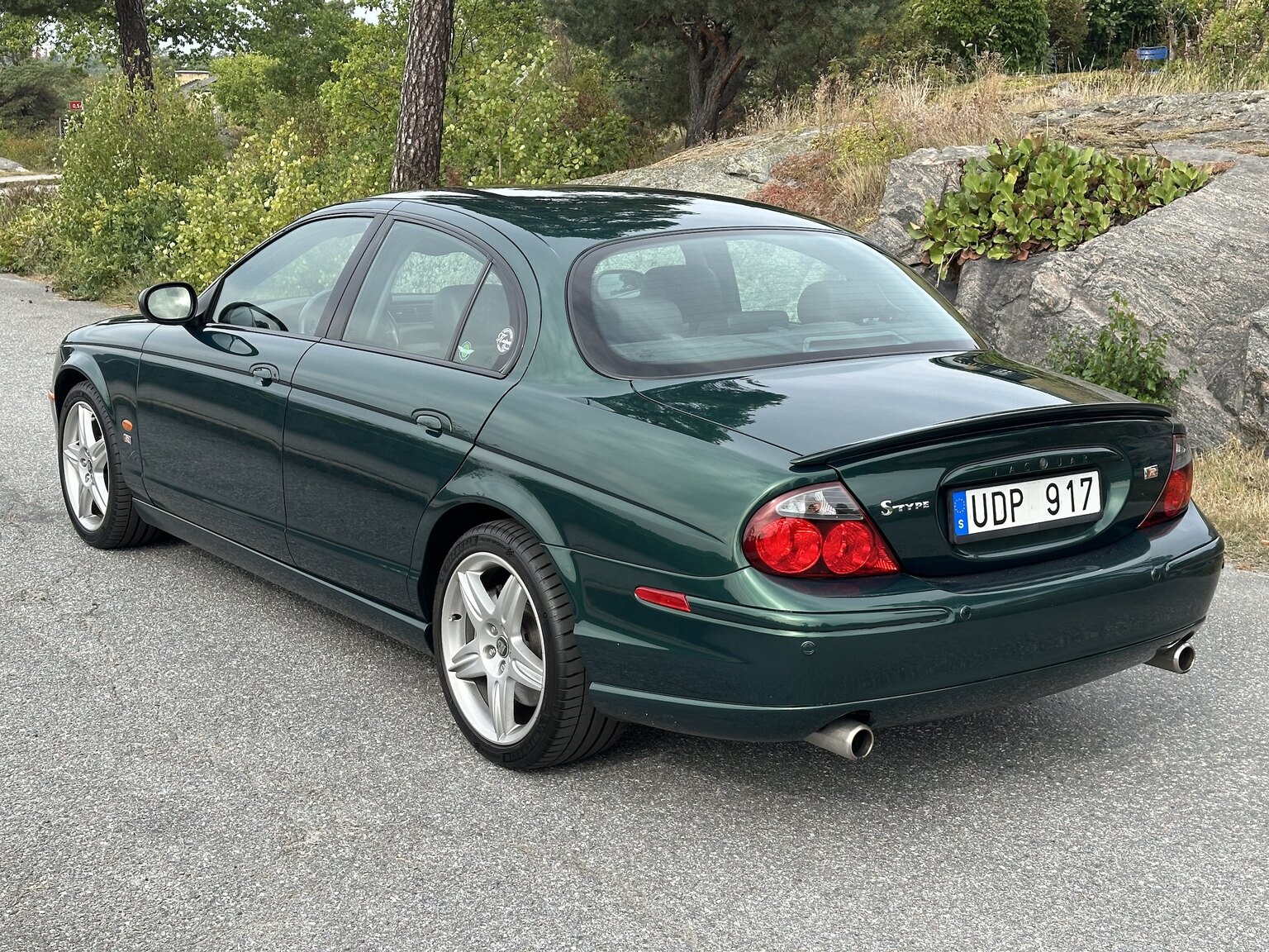 Exteriörbild på 2003 Jaguar S-Type R