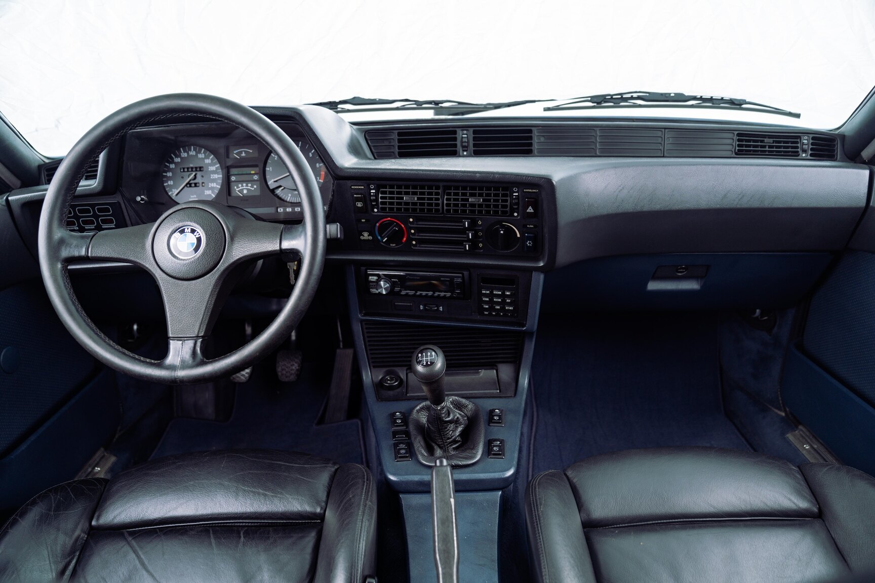 Innenraumfoto von 1986 BMW 635 CSi (44)