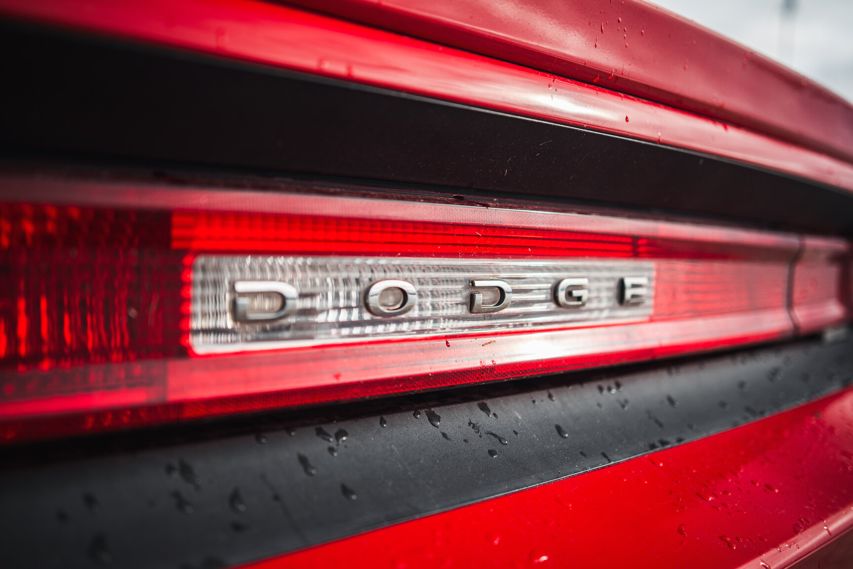 Exterior image of 2010 Dodge Challenger 5.7 V8 HEMI Manuell