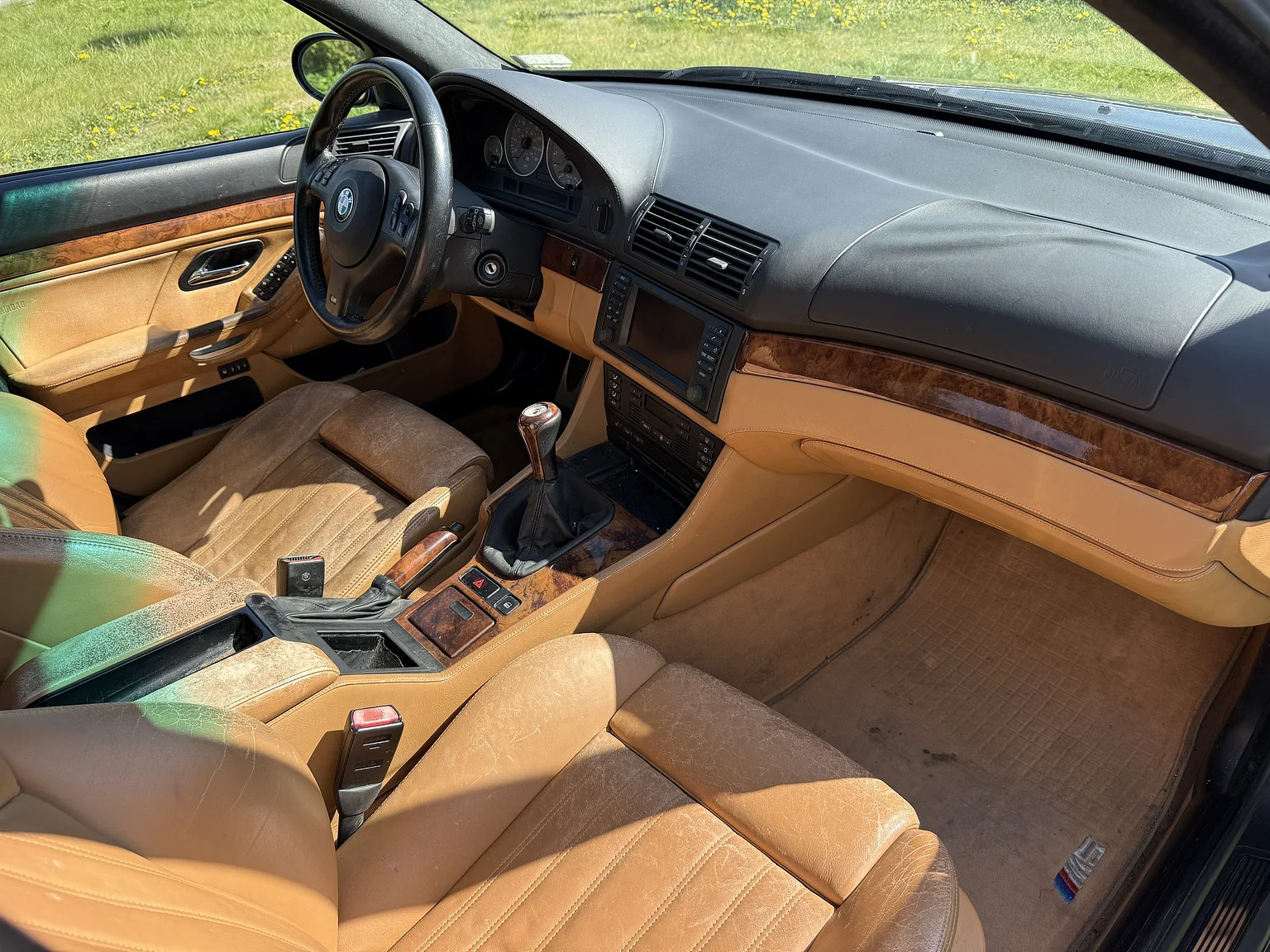 Interior image of 2001 BMW M5 E39 LCI (48)