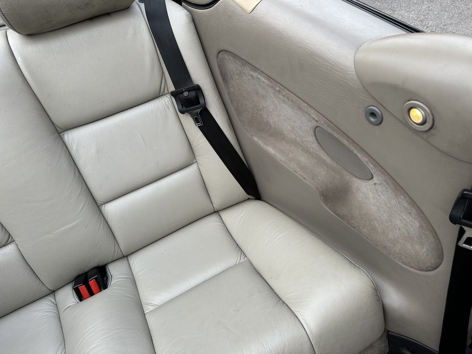 Interiörbild 1997 Saab 900 Cabriolet - En ägare